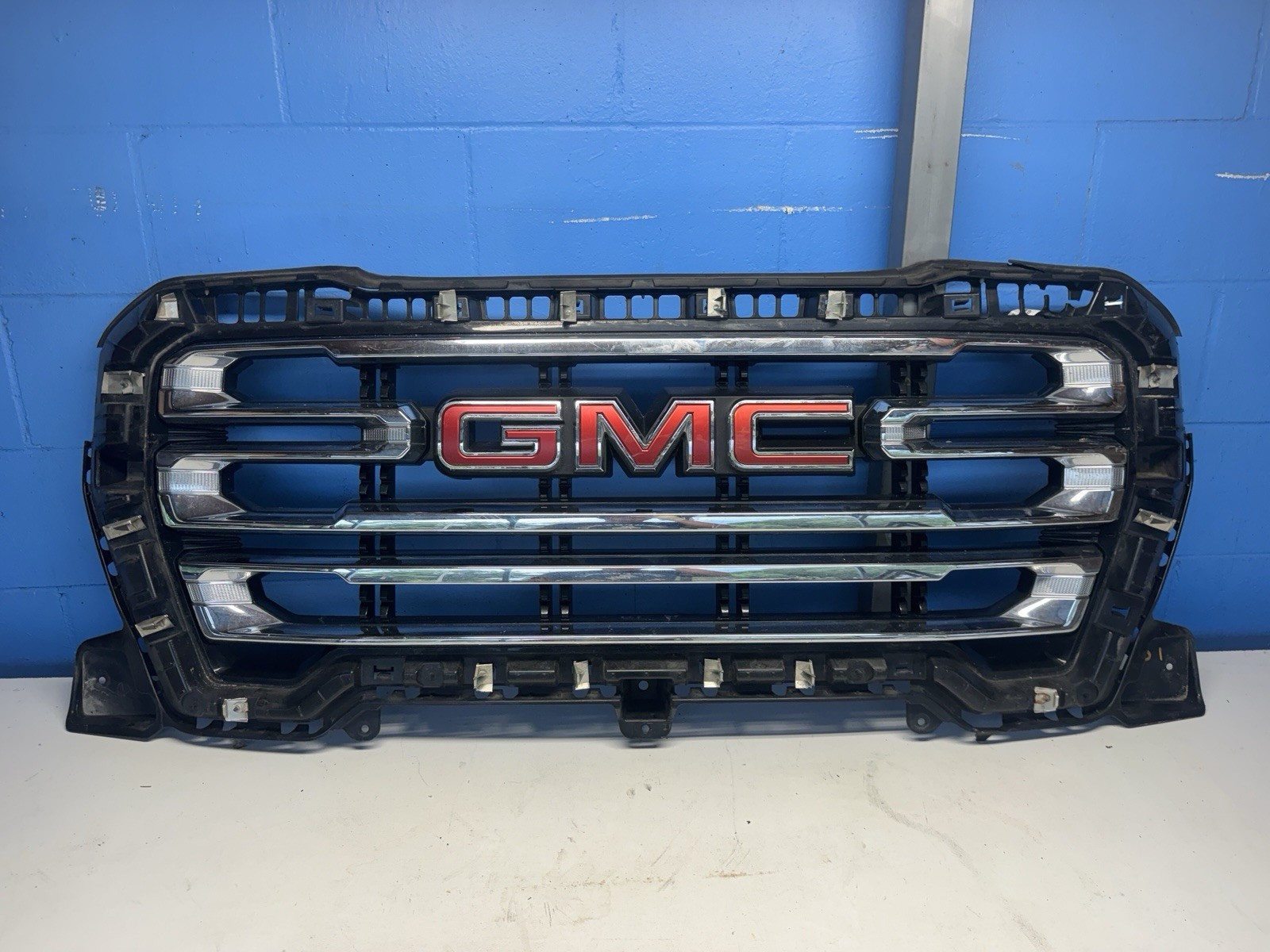 2019 2020 2021 GMC Sierra 1500 Front Bumper Upper  Grille Grill OEM