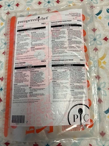 Pampered Chef Pretzel Mat With 7 Steps To Soft Pretzels Recipe & Ruler Guide