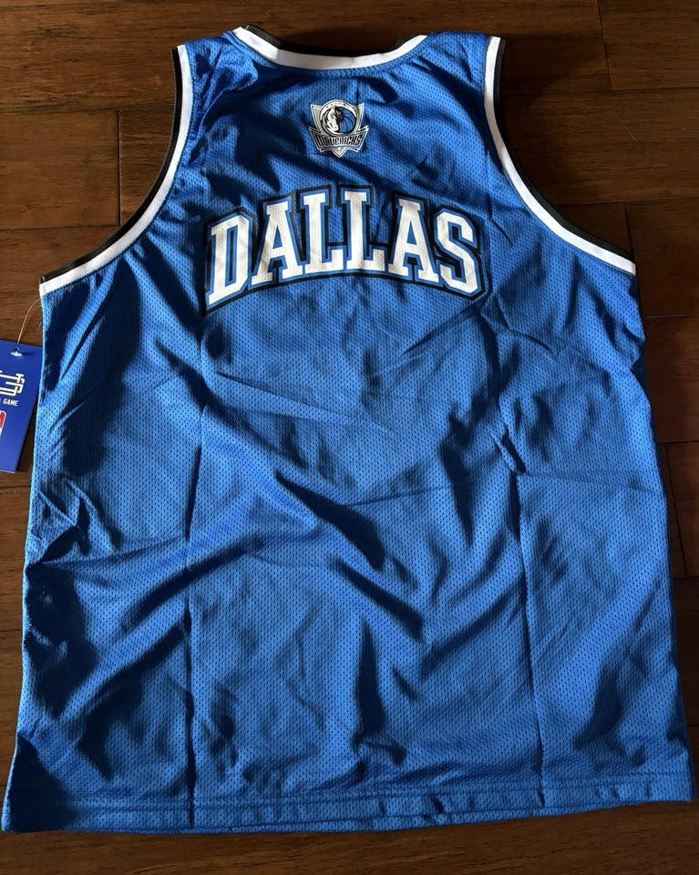 Camiseta de baloncesto azul de los Dallas Mavericks de la NBA Foto 2 de 2