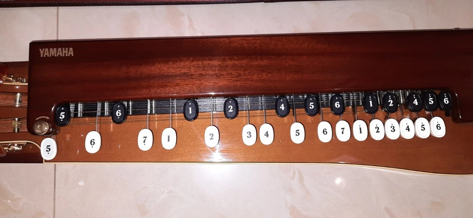 Gift Ideas: YAMAHA TH-20ME Award Winning Design Electric Taishogoto (#04) - Image 4 of 4