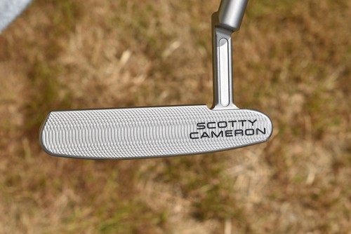 Scotty Cameron Super Select Newport Plus "RH" 35" inch - Picture 2 of 7