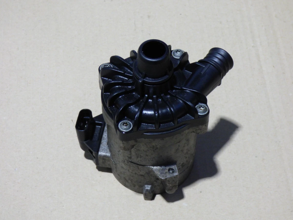 BMW X5M E70 X6M E71 S63 Motor Wasserpumpe Zusatzkühlmittelpumpe 