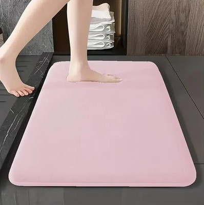 Solid Color Coral Velvet Bathroom Floor Mat   Non-Slip Absorbent Door Mat