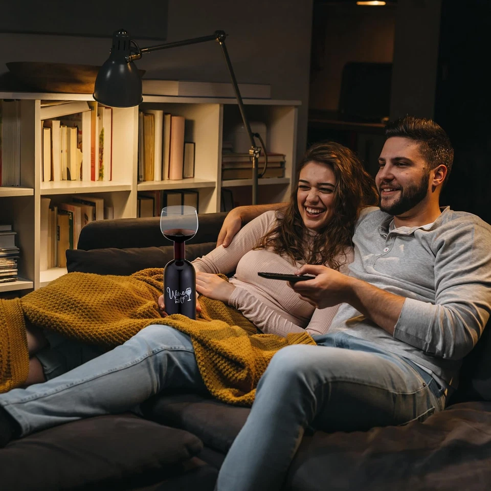 Relaxdays Bottiglia Con Bicchiere Da Vino, Calice Gigante in Vetro XL, Scritta D - Immagine 3 di 4