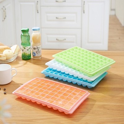 Mini -Eisformen Eiswürfelschale mit 96 Würfeln (zufällige Farbe) Eiswürfelformen