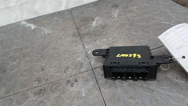 Chevrolet Silverado 1500 2015 chasis de asistencia de estacionamiento ECM 2401562 Foto 2 de 4