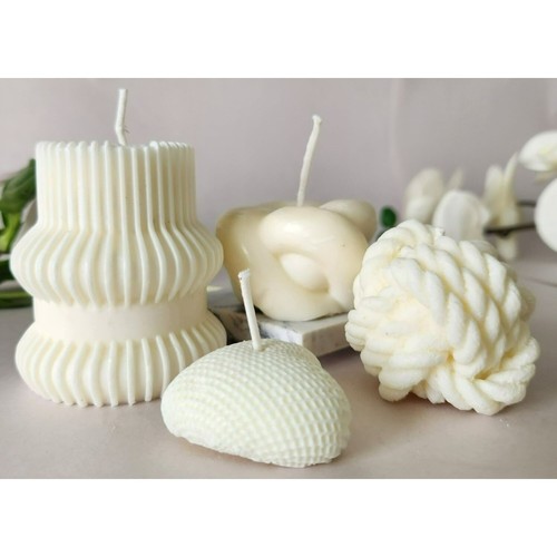 SET OF 4 DECORATIVE CANDLES SCENTED VANILLA HANDMADE AESTHETIC / HOME DECOR / CR - Picture 2 of 6
