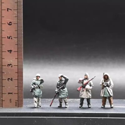 SanRong 1/72 German Winter 4-Persons Group A Artefact 72358A Modell Ornament
