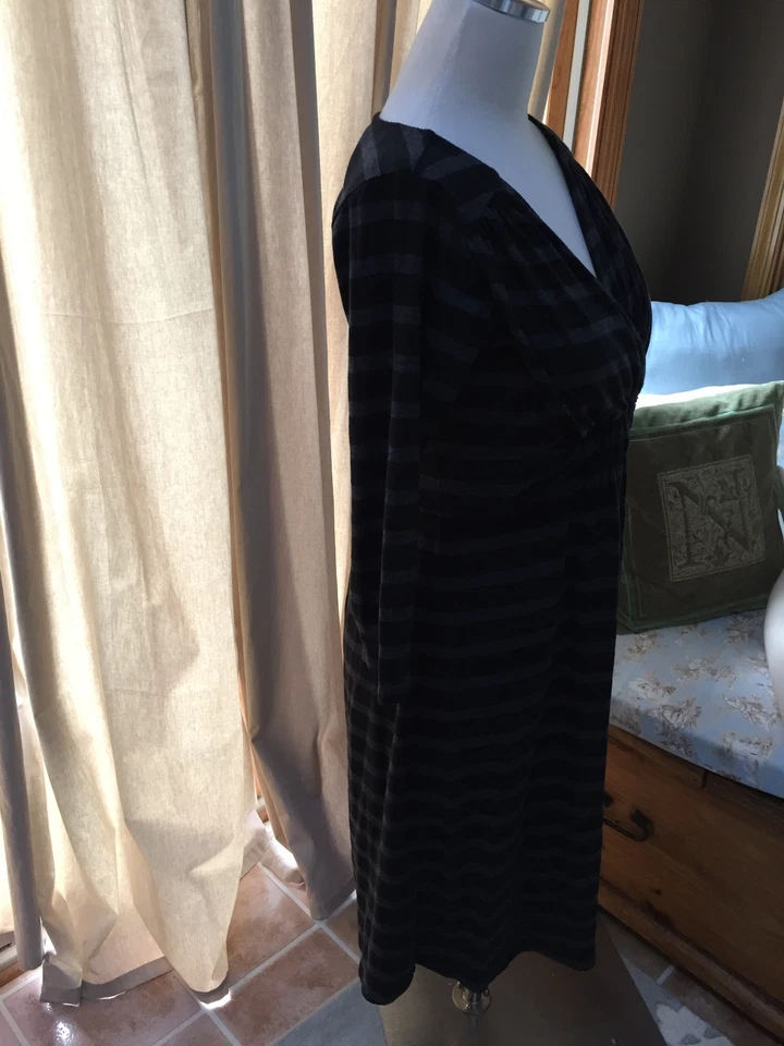 Old Navy Maternity Black Gray Striped Empire Dress 3/4 Sleeve Small Excellent - Image 3 of 4
