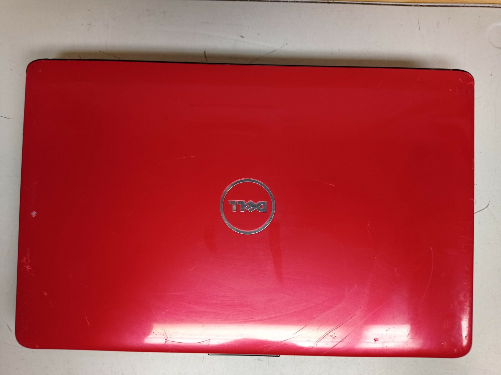 Dell Inspiron 14 i1440-340 2.00 ghtz Intel Pentium Dual-Core 150GB HD, 4 GB  RAM