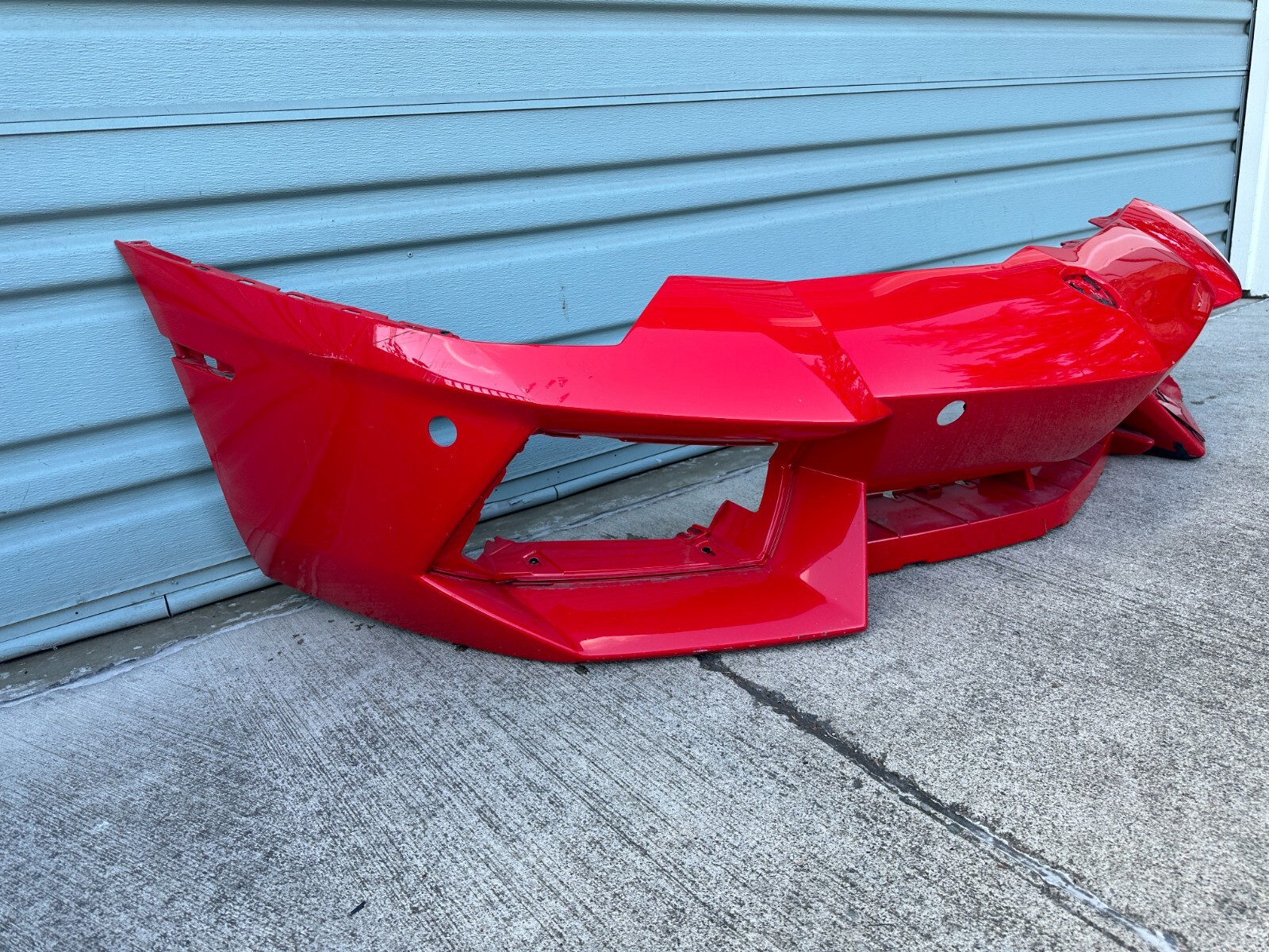 2010-2014 Lamborghini Aventador LP700-4 Front Bumper W Parktronic 470807103C