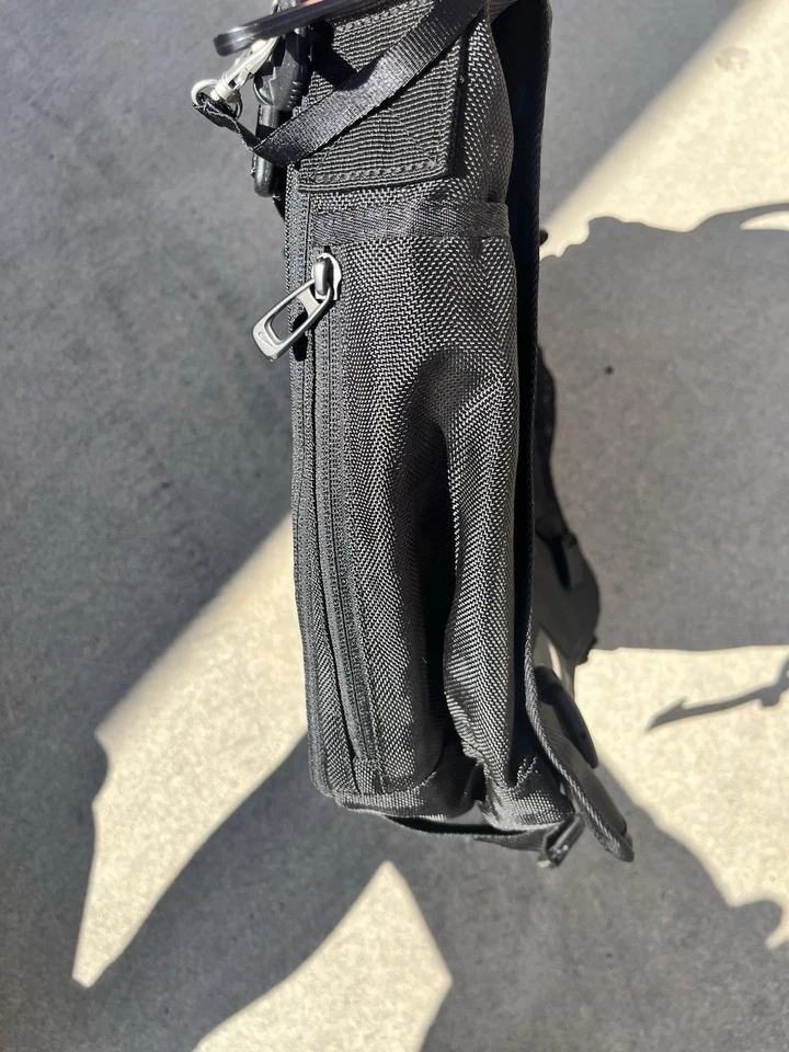 Bolso para Laptop Nike Vintage Y2k Plateado Swoosh #Vintage #y2k #Nike #bolso para Laptop Foto 4 de 4