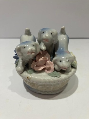 Vintage 1950's Hand painted PORCELAIN DOGS IN A BASKET FIGURINE Japan 3"