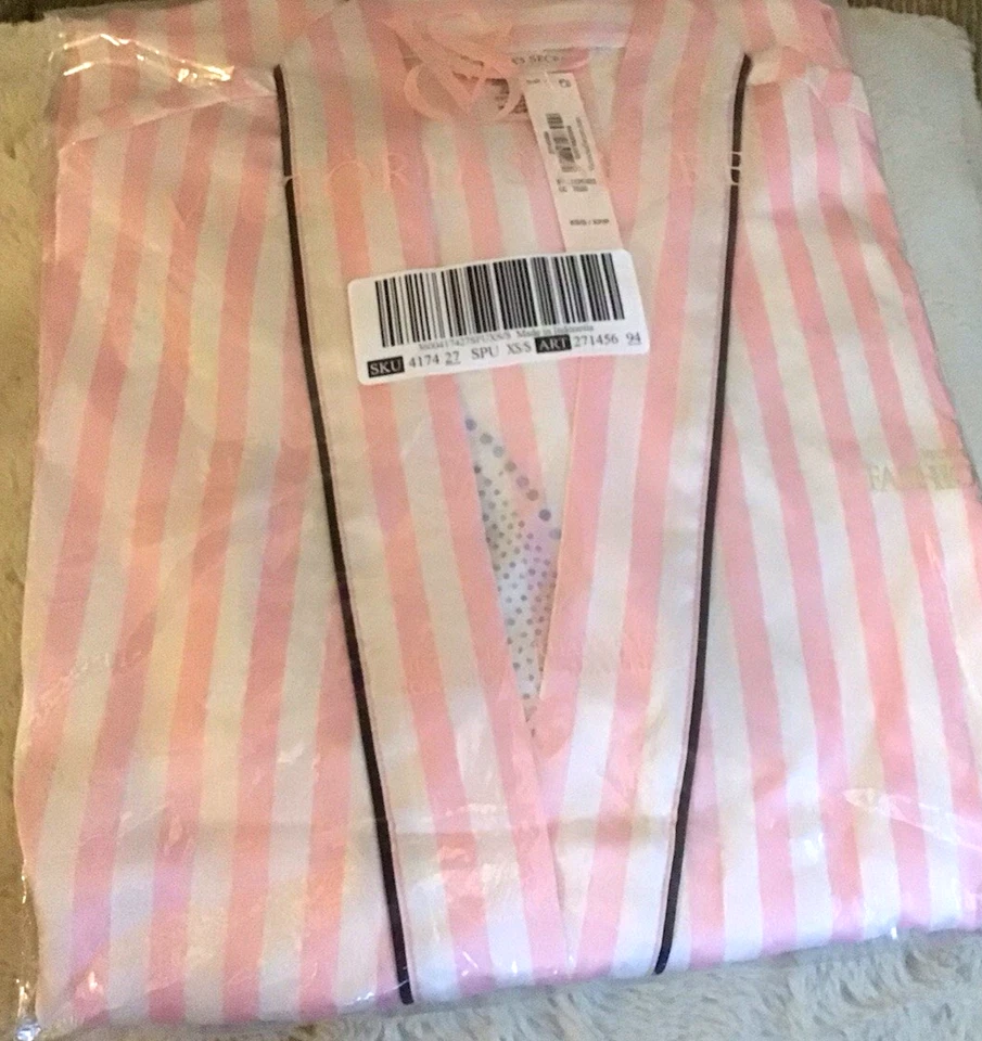 Victoria’s Secret Fashion Show 2025 Rhinestone Angel Wings Stripe Robe NEW XS/S - Image 4 of 4