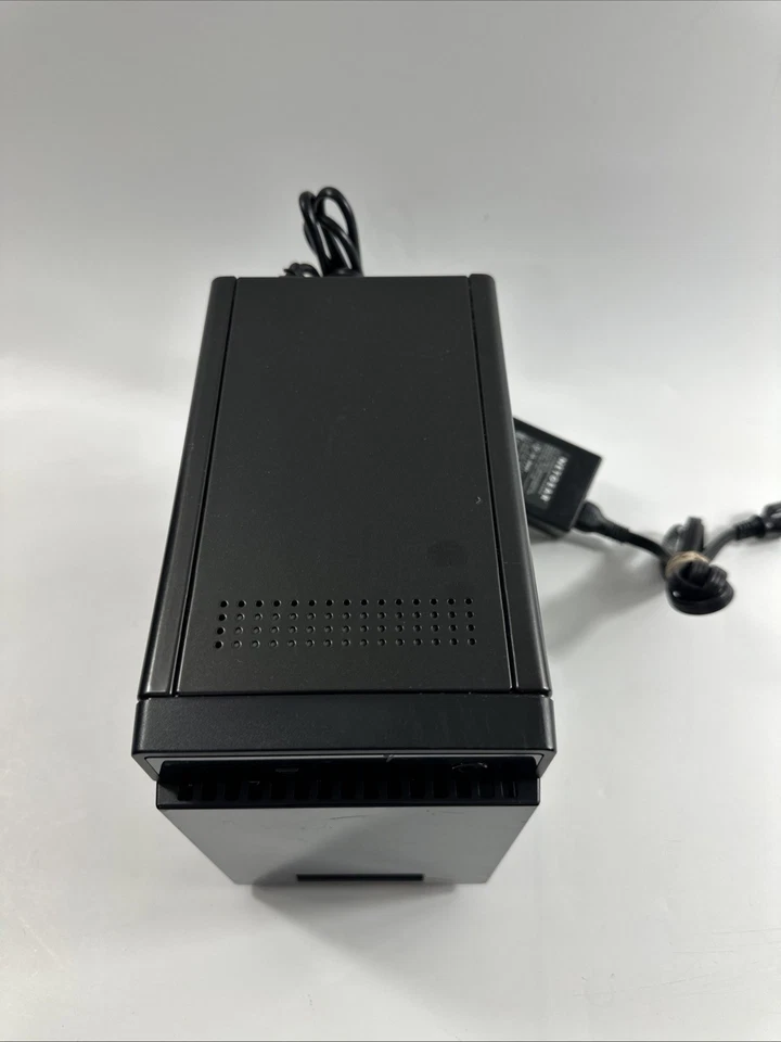 Power Tested Netgear RN204 RND-4E 4-Bay Advanced Network Storage 0HD AS-IS - Image 2 of 4