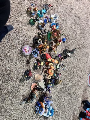 Skylanders Activision Mixed Set of 39 characters + 1  portal