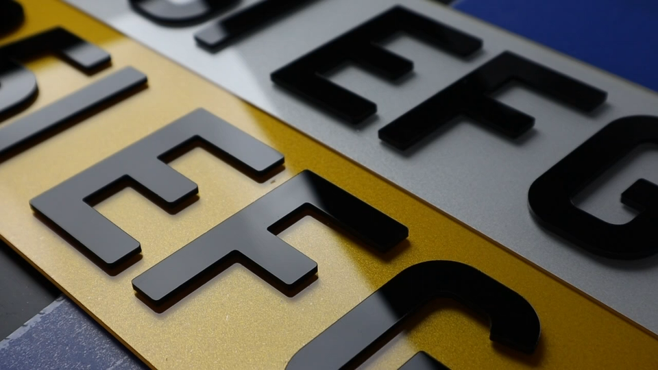 4d-reg-number-plates-pair-of-road-legal-4d-3d-laser-cut-raised-gloss