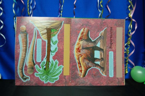 Dinosaur Model & Storybook 3 pack Flesh Eaters Extreme Dinosaurs Plant Eaters - Imagen 6 de 6