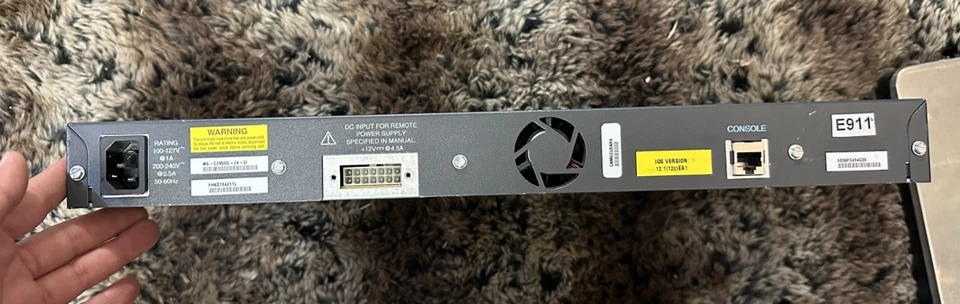 Conmutador Gigabit Ethernet Cisco WS-C2950G-24-EI-DC Catalyst serie 2950 Foto 4 de 4