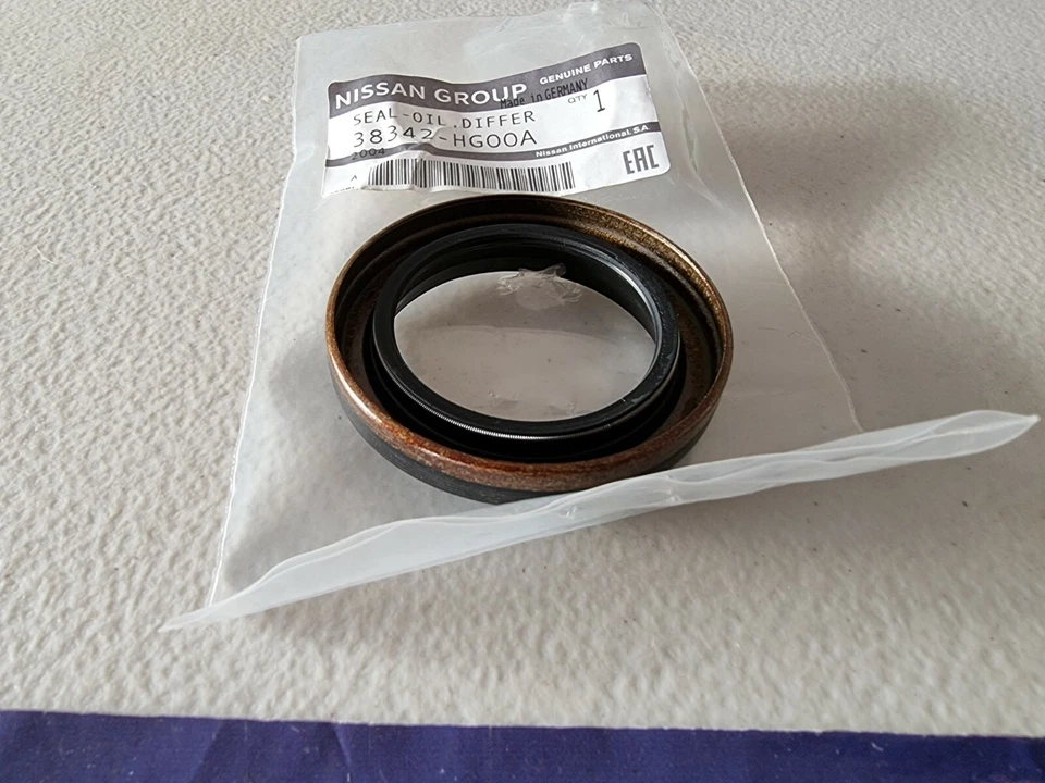 INFINITI Q30 QX30 OIL SEAL TRANSMISSION DIFF CASE GENUINE NEW 38342HG00A - Image 3 of 4
