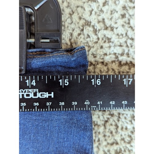 Levi's Slimming Skinny Jeans Women's 31x28.5 (Tag 31x30) Blue Distressed - Picture 3 of 16