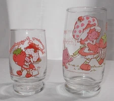 Vintage 1980 American Greeting Strawberry Shortcake Juice Tumbler Glass SET NICE