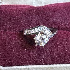 sterling silver cubic zirconia cocktail ring-Size 7