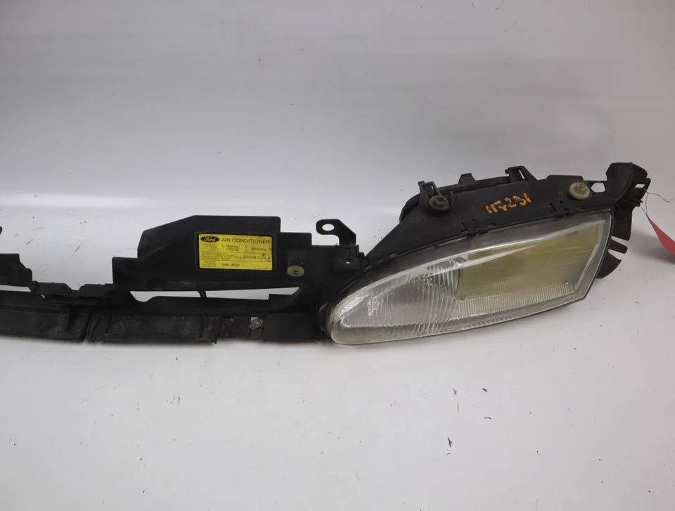 Phare droit occasion FORD MONDEO I Phase 1 - 1.8 TD - - Imagen 3 de 4