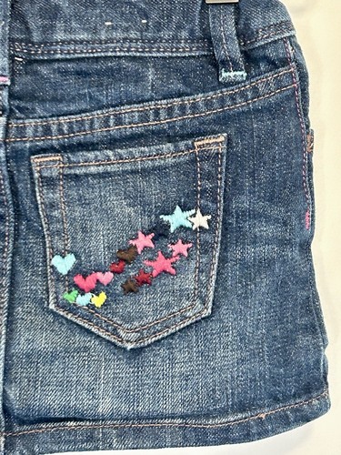 Girls Jean Skirt With Heart Embroidery Detail Size 5 Adjustable Waist - Picture 4 of 13