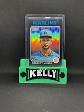 2024 Topps Heritage High Number - SP Roddery Munoz #722 Black Border (RC)