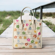 NWT Marc Jacobs Beige Multi-Floral Medium Standard Supply Tote Bag
