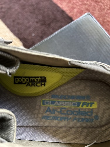 Zapatos sin cordones de lona Skechers Melson-Raymon para hombre talla 8 66387/KHK NUEVOS EN CAJA - Imagen 9 de 13