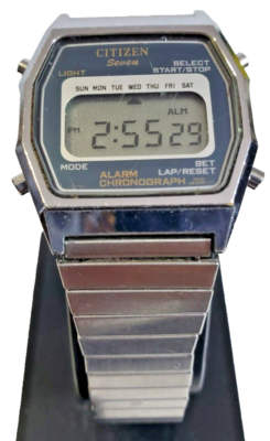 Vintage Citizen Seven Quartz Digital LCD Alarm Chrono. Watch Japan