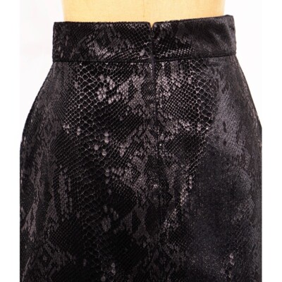 SAINT LAURENT★素敵！Black Silk Blend SNAKESKIN PRINT SKIRT 36 XS NEW $1,690 SAINT LAURENT Black Silk Blend SNAKESKIN