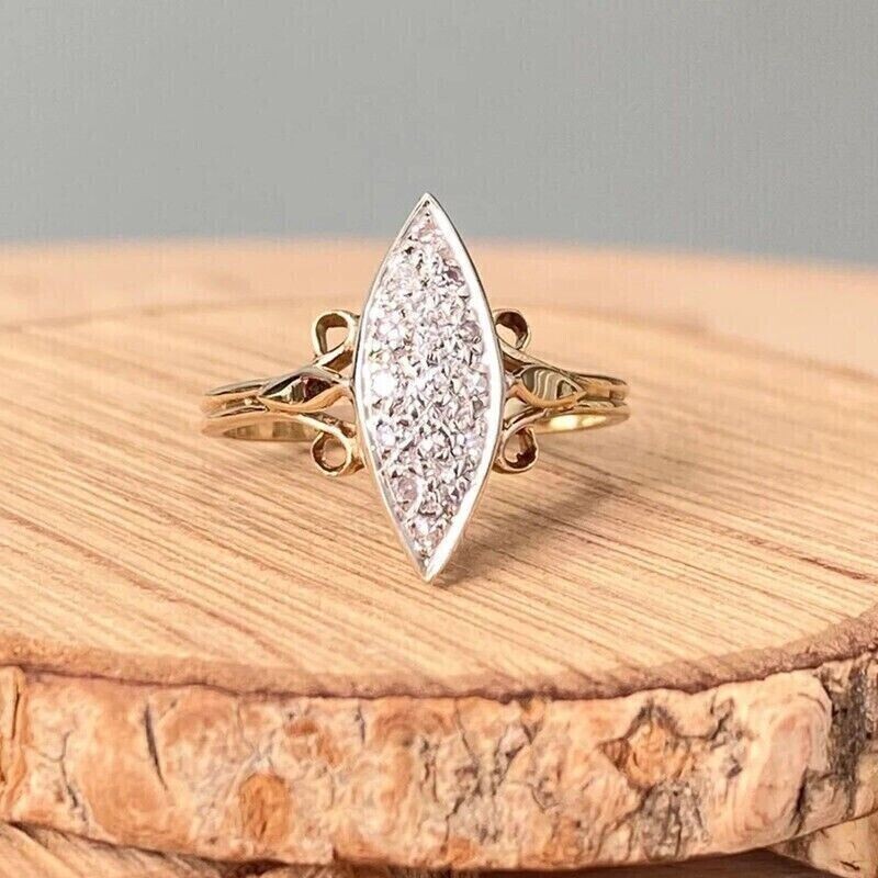 Gorgeous Wedding Band Ring Round Cut Simulated Diamond In 14k Yellow Gold Plated-image