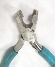 Excelta Q1291 Pliers
