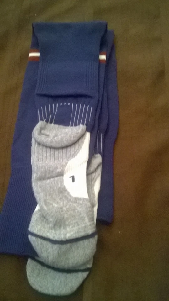 Calcetines oficiales del partido Aston Villa FC nuevos con etiquetas Nike talla L Foto 3 de 3