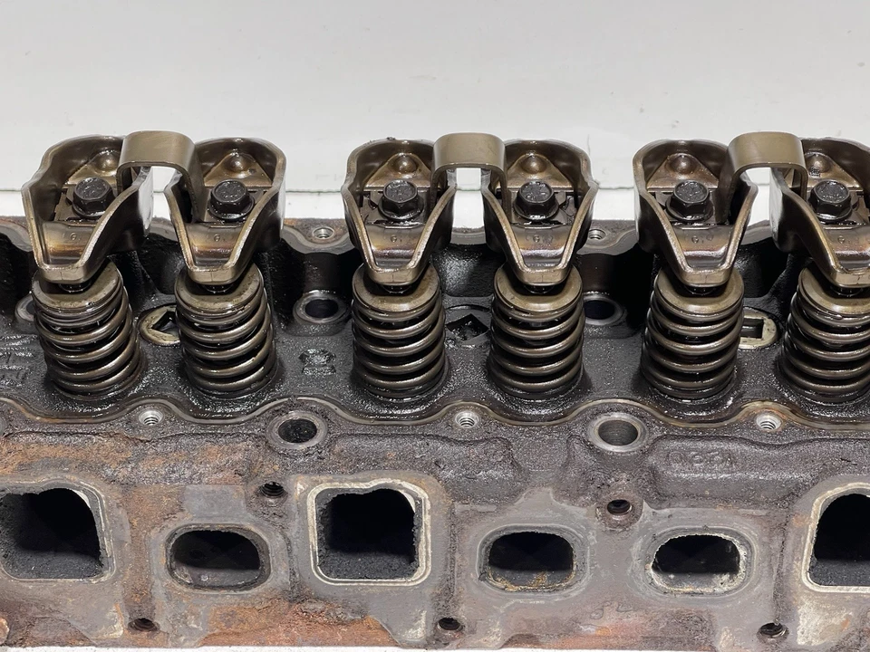 Culata de motor fundido 0331 4.0 6cyl 2000-2006 Jeep TJ Wrangler OEM CC A12 Foto 4 de 4