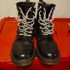 Dr Martens black 1460 8-eye boots, Men's size 8/Women's 9, great condition!