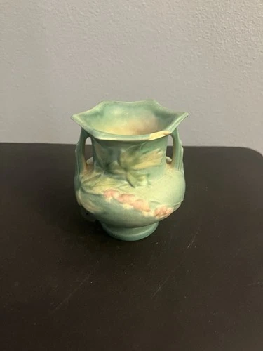 ROSEVILLE POTTERY 4 1/2" Bleeding Heart 2 Handle Vase BLUE #138-4 Vintage 1940's