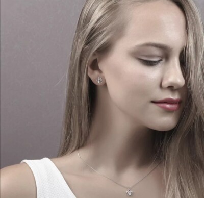 Orecchini a bottone con fiore di petalo in argento Sterling 925 per le