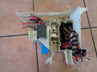 BMW 5er E39 Sicherungskasten mit Relais 1383417