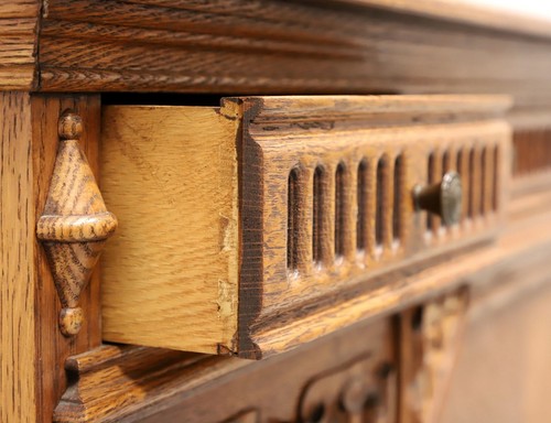 Late 20th Century Oak Jacobean Revival Style Sideboard - Picture 11 of 13