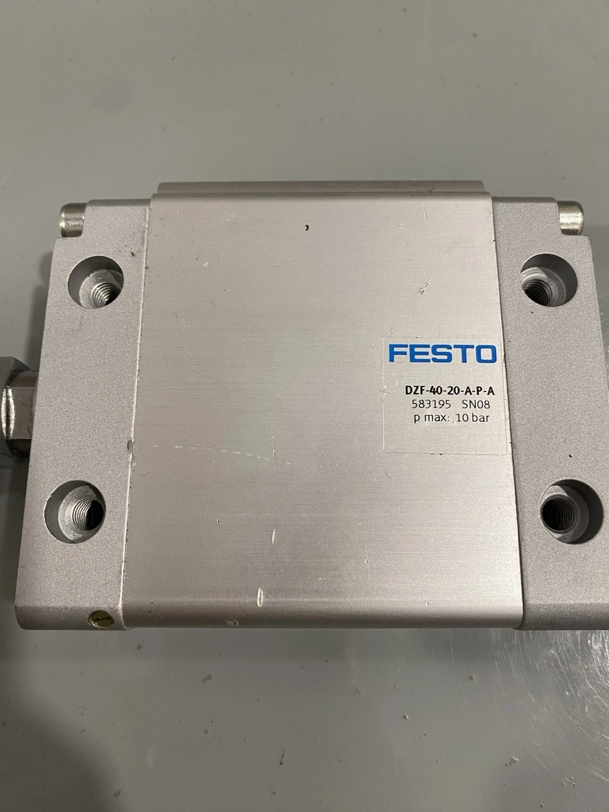 Festo 583195 DZF-40-20-A-P-A Flat Cylinder Brand New 2