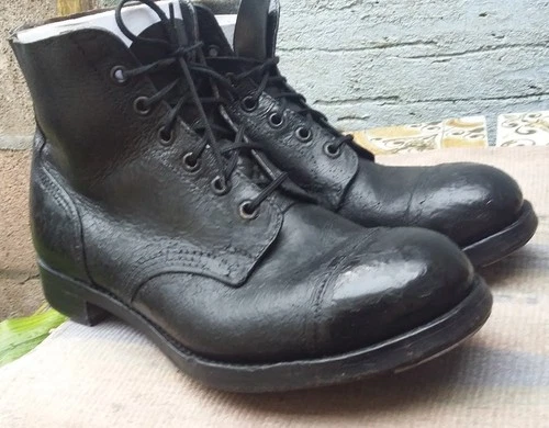 BRITISH ARMY Black AMMO BOOTS 7 M Hobnail Studded Military WW2 patt. VTG 1957