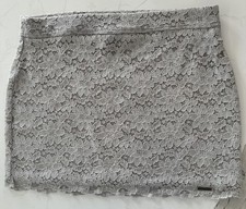 Abercrombie  Fitch Mini Skirt Gray Lace Elastic Waist Boho size Medium Tag Atta