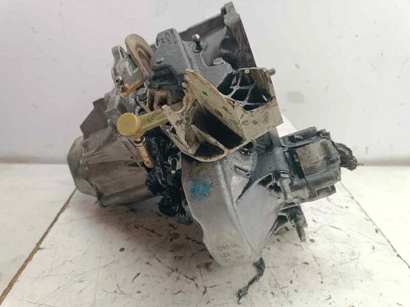 200M69 getriebe ft 2167685 für PEUGEOT 307 BERLINA (S2) XS 2005 - Image 2 of 4