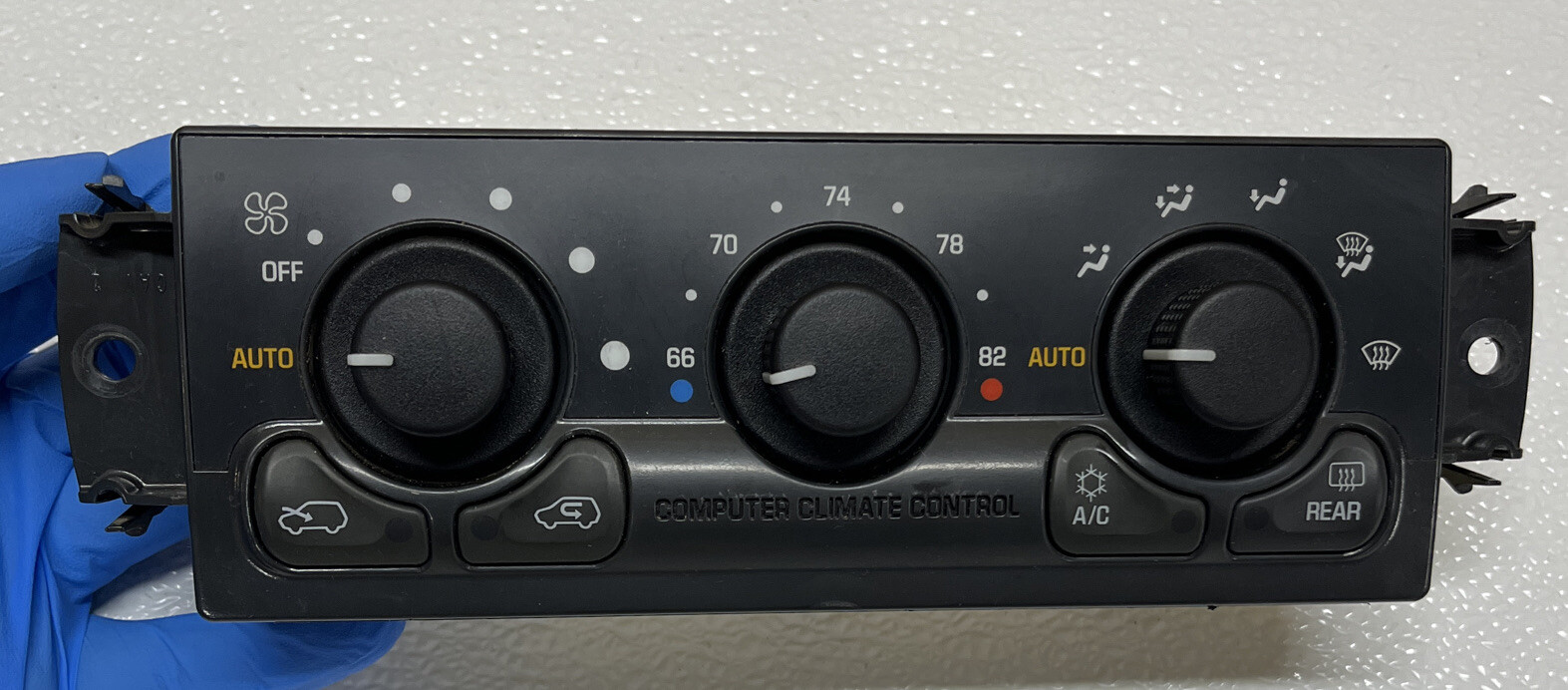 19982001 Oldsmobile Bravada Climate Control Unit A/C Module OEM PN