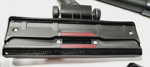 Oreck XL AMERICAN HERITAGE BB880-AMH Handheld Canister Vacuum w/ Accessories - Picture 13 of 22