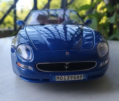Maserati GT Spyder     1/18      Bburago